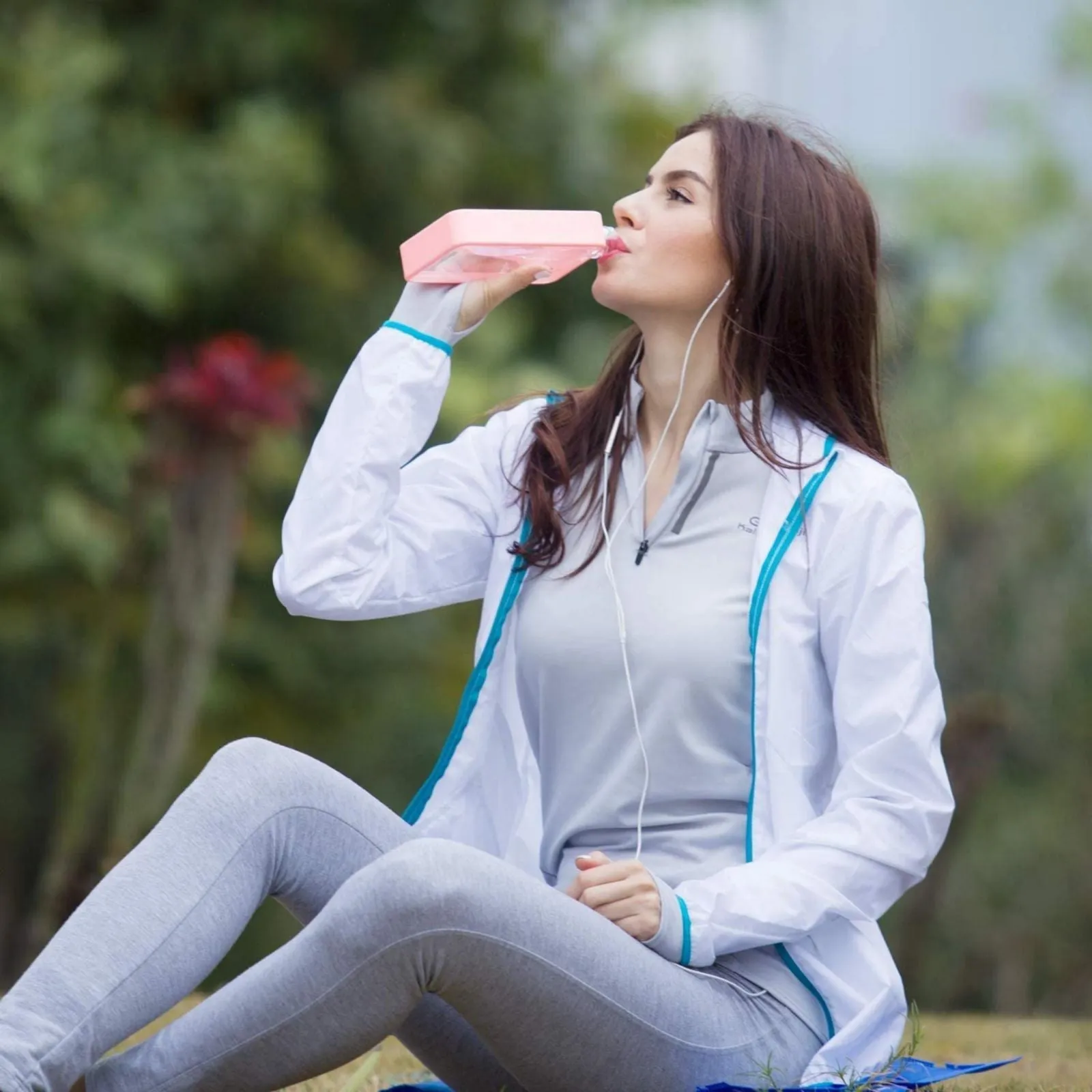 A5 Flat Water Bottle for Cold Drink/Warm Drink - BPA Free Water Bottle - Leak Proof. 380ml