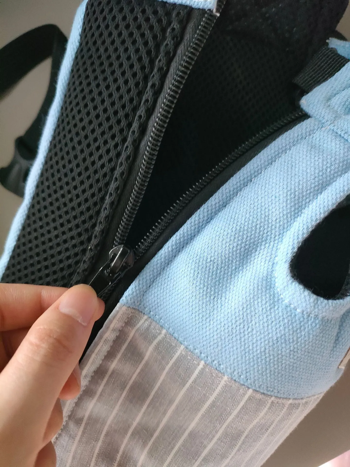 Backpack Shoulder Breathable Travel Portable Chest Four-Leg