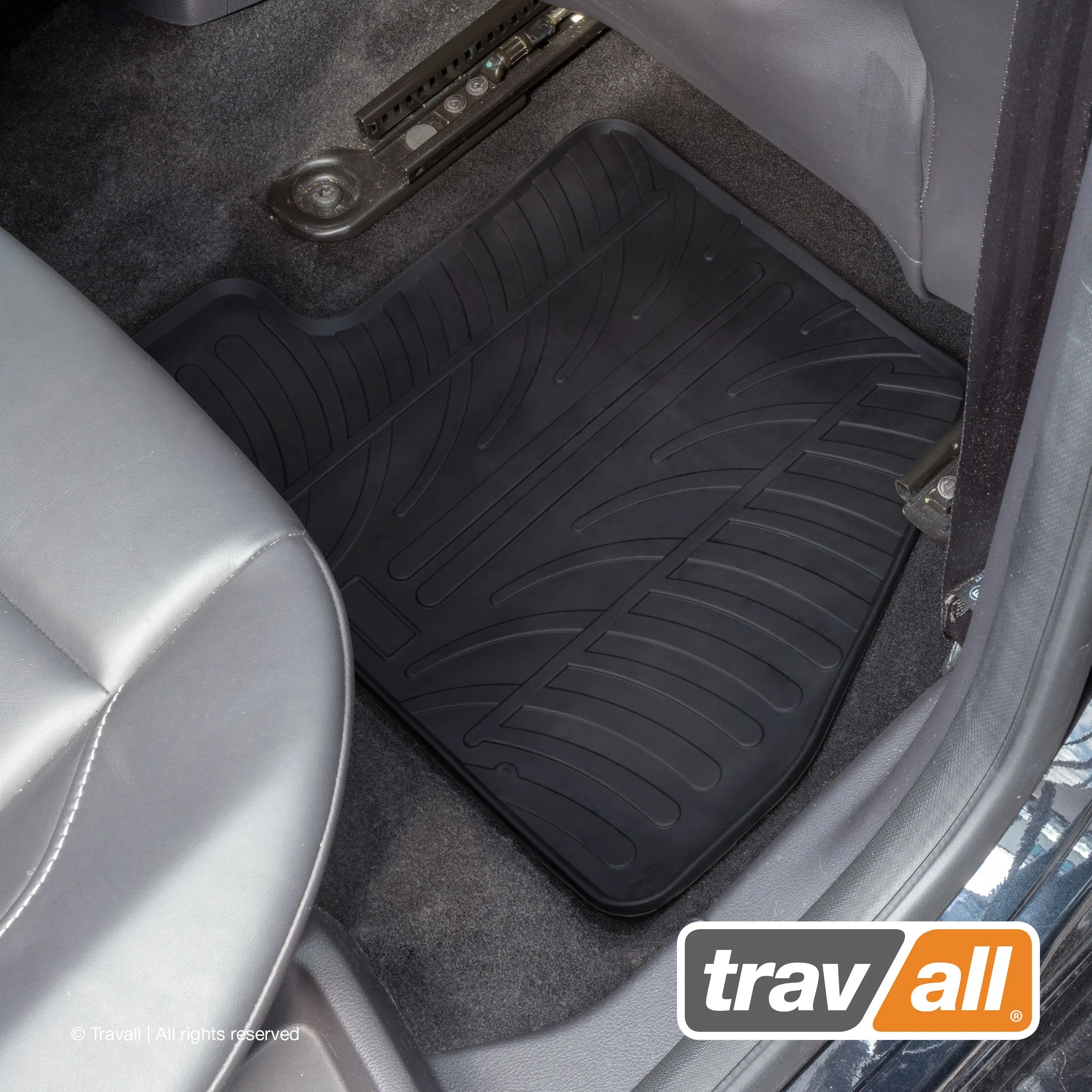 FORD FOCUS HATCHBACK/ESTATE 2010-2014 Rubber Car Mats Set (4 Mats)